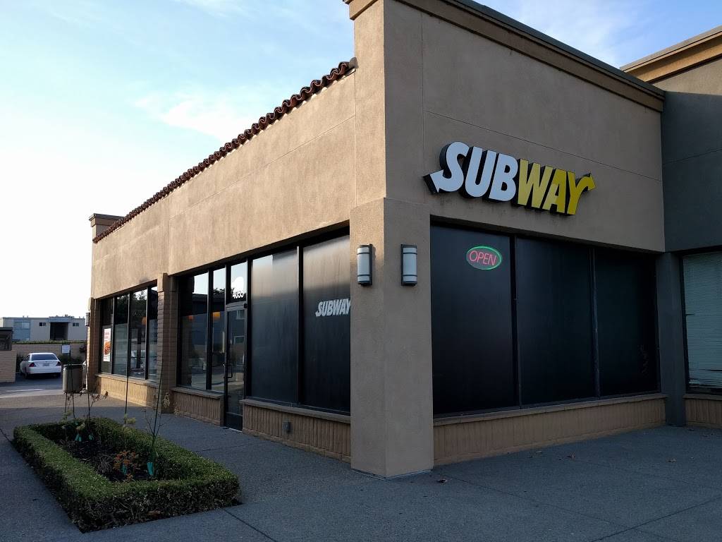 Subway Restaurants | restaurant | 4055 Mowry Ave, Fremont, CA 94538, USA | 5107441310 OR +1 510-744-1310