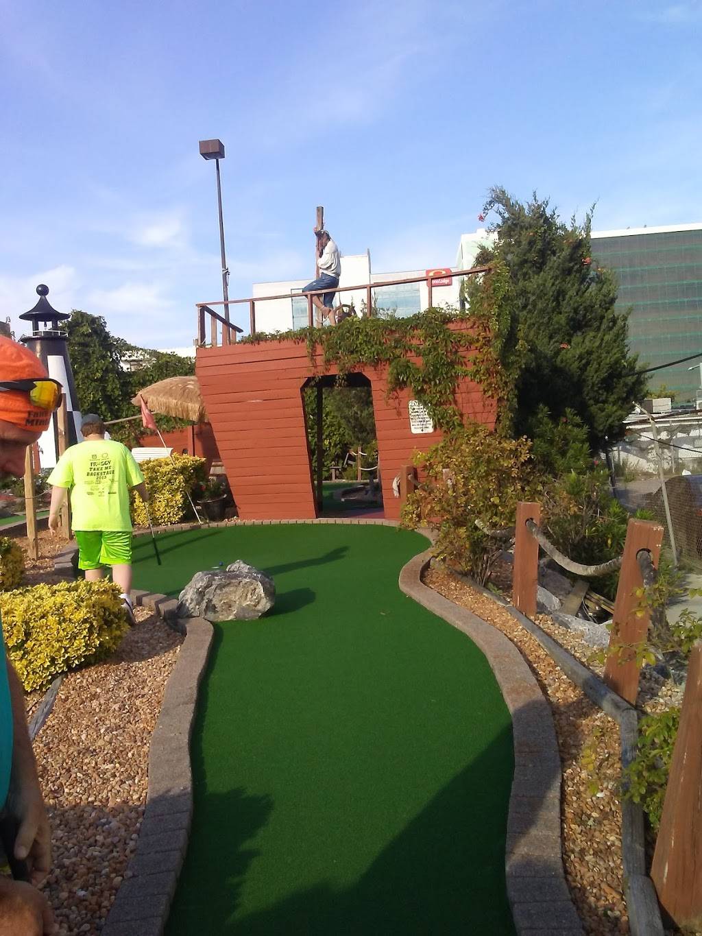 Pirates Paradise Mini Golf | meal takeaway | 2109 Pacific Ave, Virginia Beach, VA 23451, USA | 7574229822 OR +1 757-422-9822