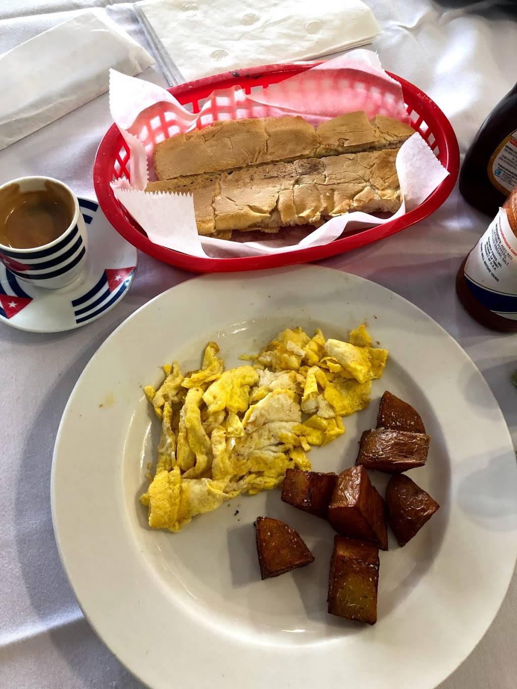 Dennys Latin Cafe | restaurant | 99600 Overseas Hwy, Key Largo, FL 33037, USA | 3054513665 OR +1 305-451-3665