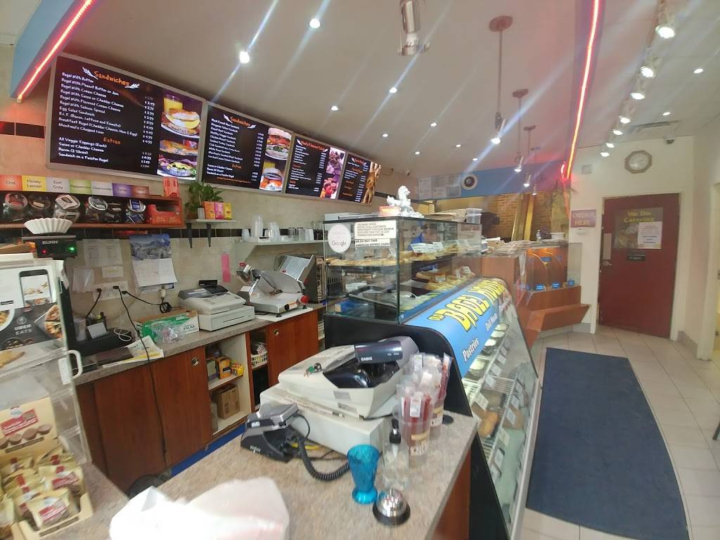 Bagel House | restaurant | 235 Lakeshore Rd E, Mississauga, ON L5G 1G8, Canada | 9058919696 OR +1 905-891-9696