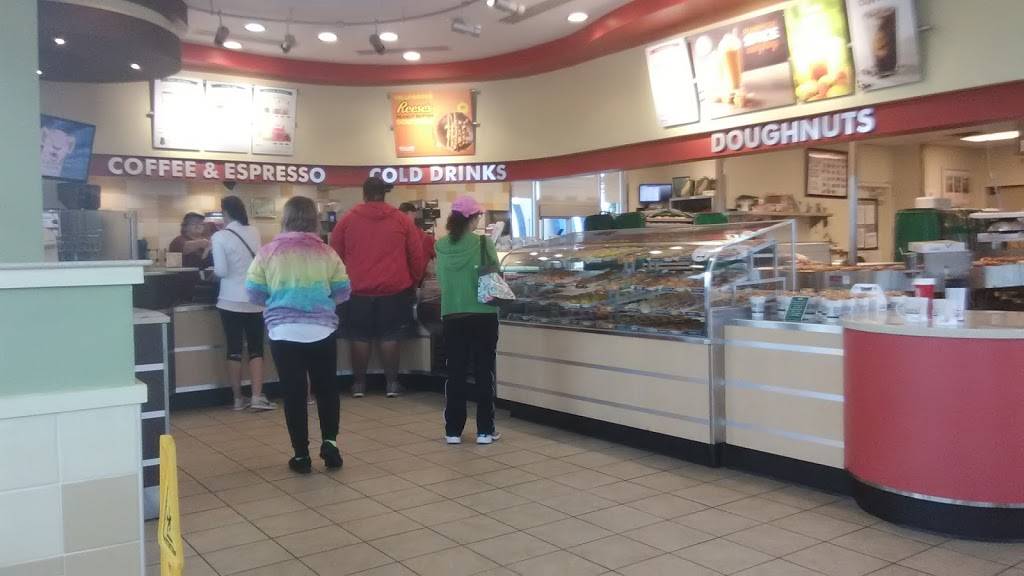 Krispy Kreme | bakery | 1575 Veterans Pkwy, Jeffersonville, IN 47130, USA | 8122887889 OR +1 812-288-7889