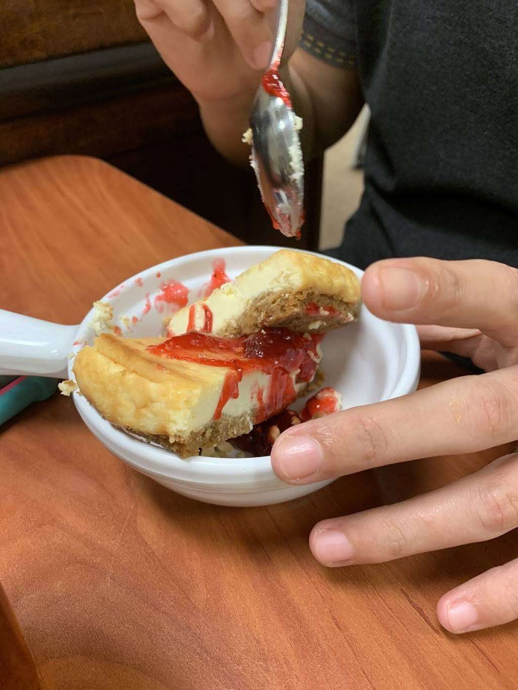 Golden Corral Buffet & Grill | meal takeaway | 1201 Memorial Park Rd, Jacksonville, FL 32205, USA | 9043783688 OR +1 904-378-3688