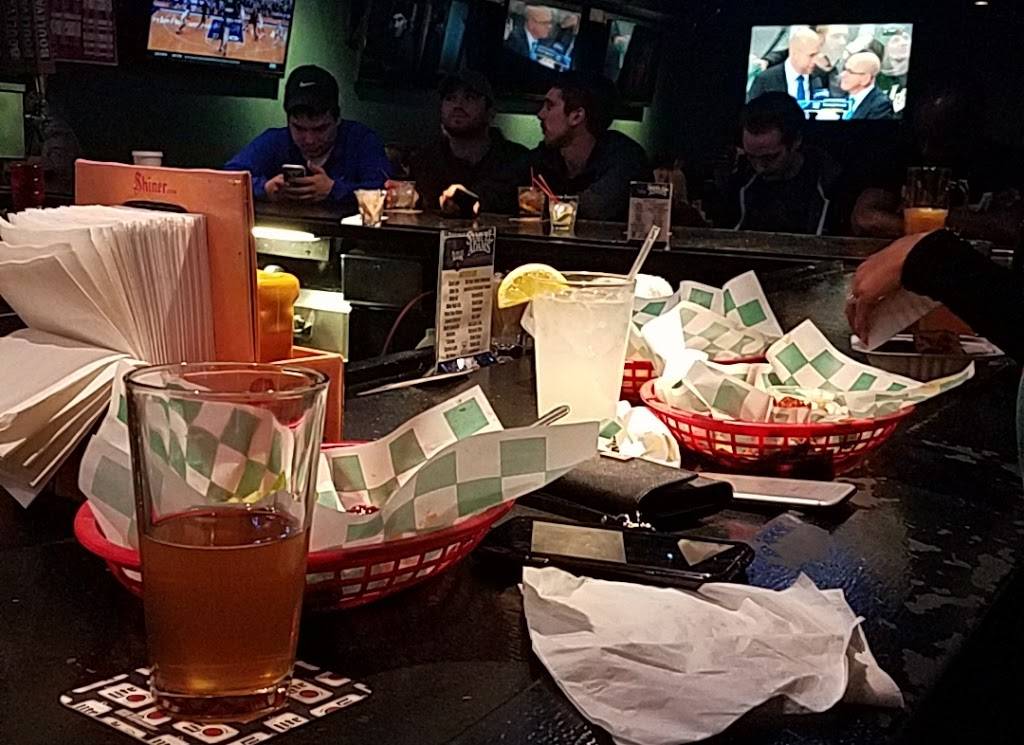 Vine Tavern & Eatery - Iowa City | restaurant | 330 E Prentiss St, Iowa City, IA 52240, USA | 3193548767 OR +1 319-354-8767