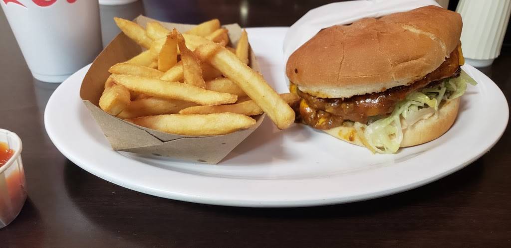 Fabulous Burgers | restaurant | 3004 Airport Dr, Bakersfield, CA 93308, USA | 6613999209 OR +1 661-399-9209