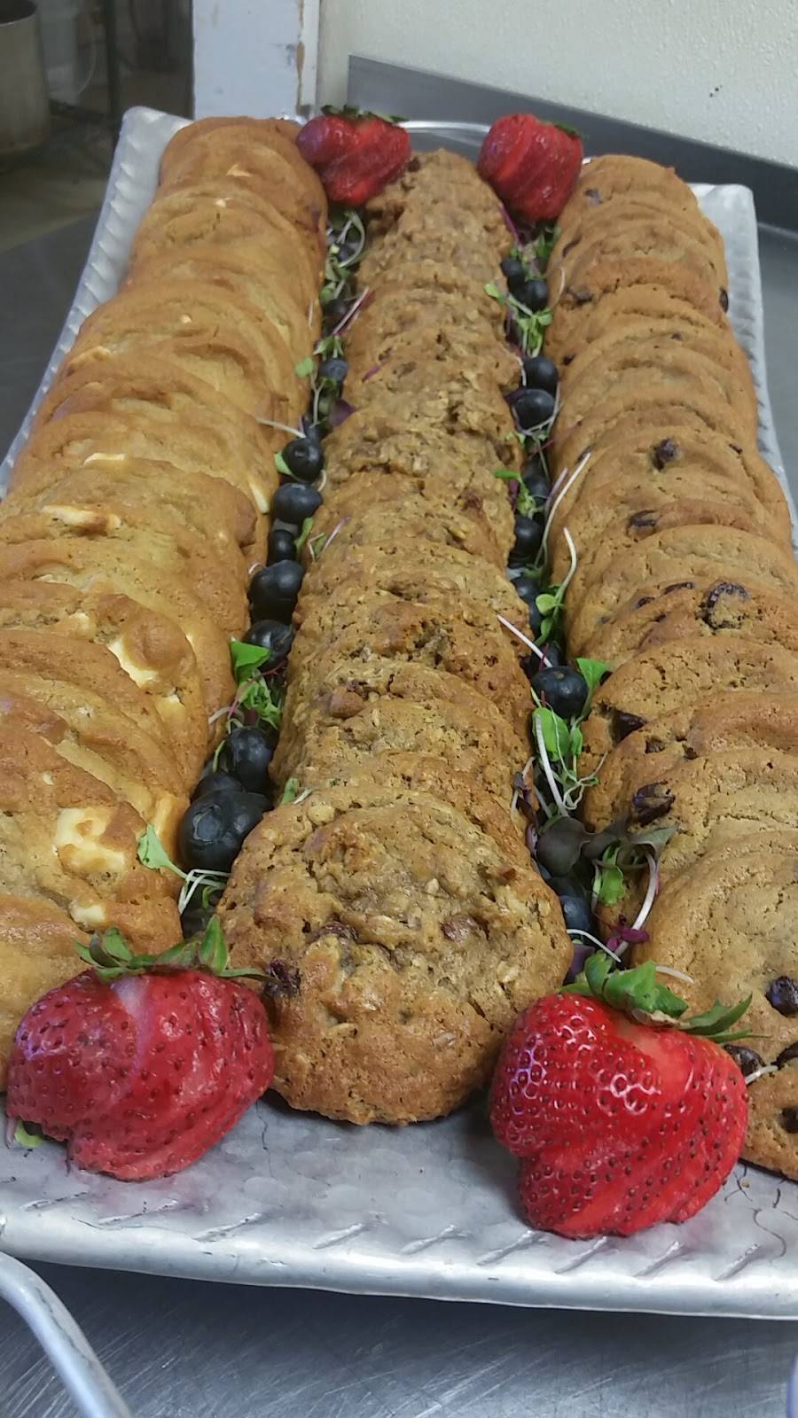 HENRYS at Lake Sunapee Country Club | restaurant | 289 Country Club Lane, New London, NH 03257, USA | 6035266040 OR +1 603-526-6040