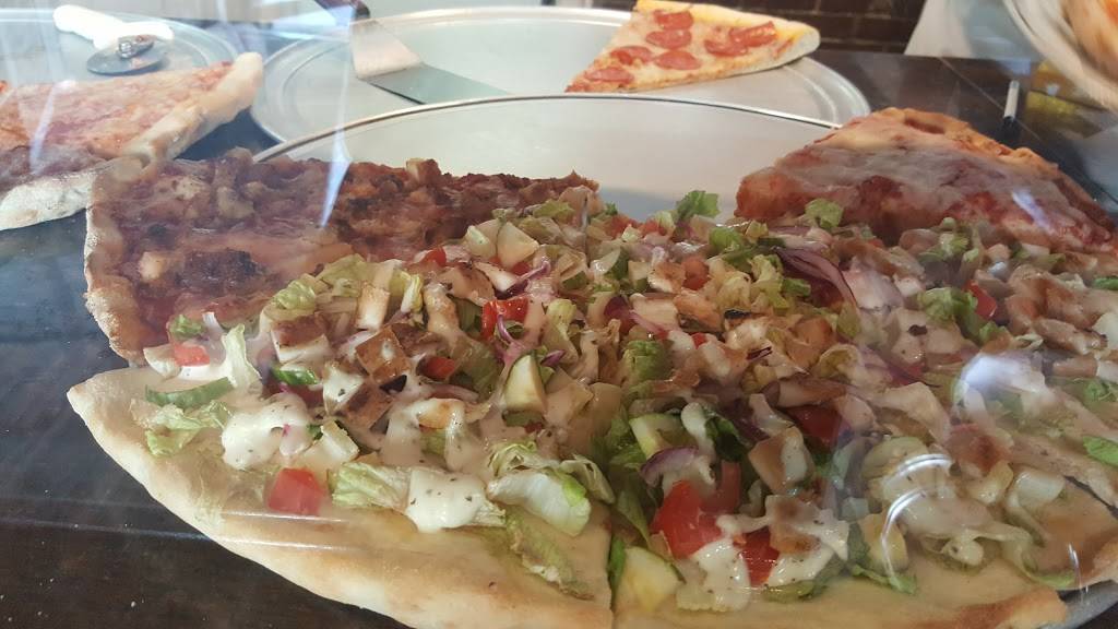 House Pizza | restaurant | 246 E 204th St, Bronx, NY 10458, USA | 7187333336 OR +1 718-733-3336