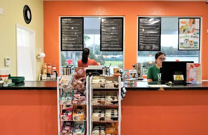 The Green Apple Health Foods | restaurant | 175 S, Rolling Acres Rd, Lady Lake, FL 32159, USA | 3523502191 OR +1 352-350-2191