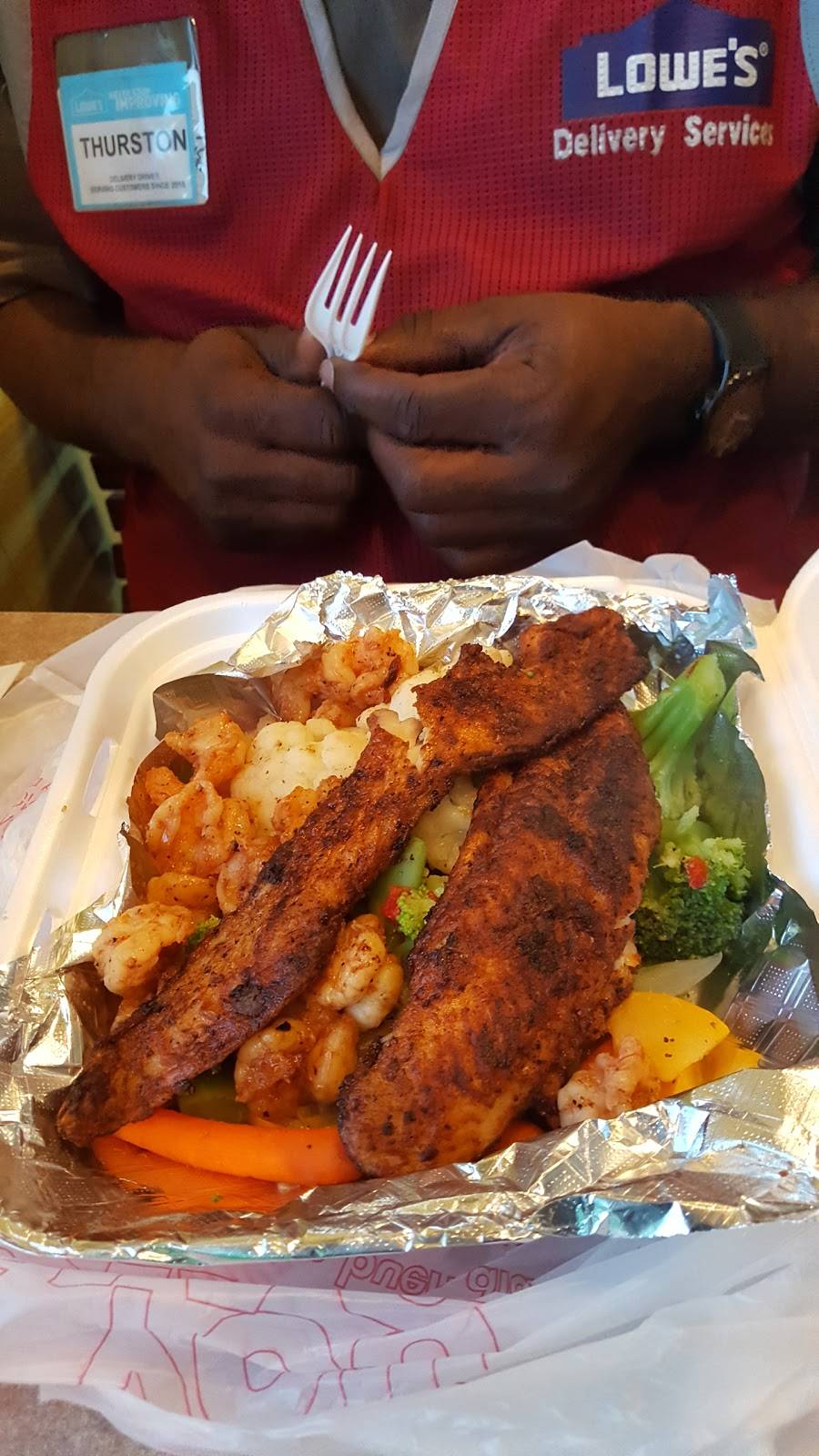 Wags Food & Culture | restaurant | 1601 Plaza Dr, Marrero, LA 70072, USA | 5043483080 OR +1 504-348-3080