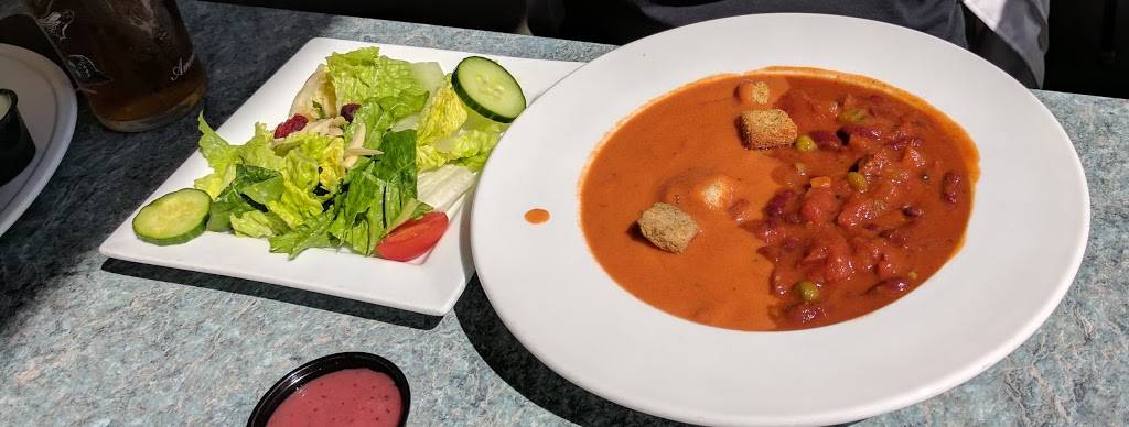 Seagrass Resort | restaurant | 10386 W Halls River Rd, Homosassa, FL 34448, USA | 3525036808 OR +1 352-503-6808