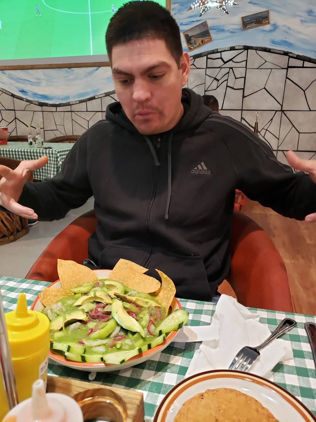 Mariscos El Paso | restaurant | 2111 Asheville Hwy A2, Hendersonville, NC 28791, USA | 8285134118 OR +1 828-513-4118