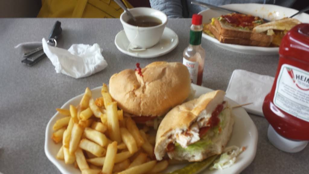 Duchess Diner | restaurant | 1000 Stratford Ave, Stratford, CT 06615, USA | 2033757366 OR +1 203-375-7366