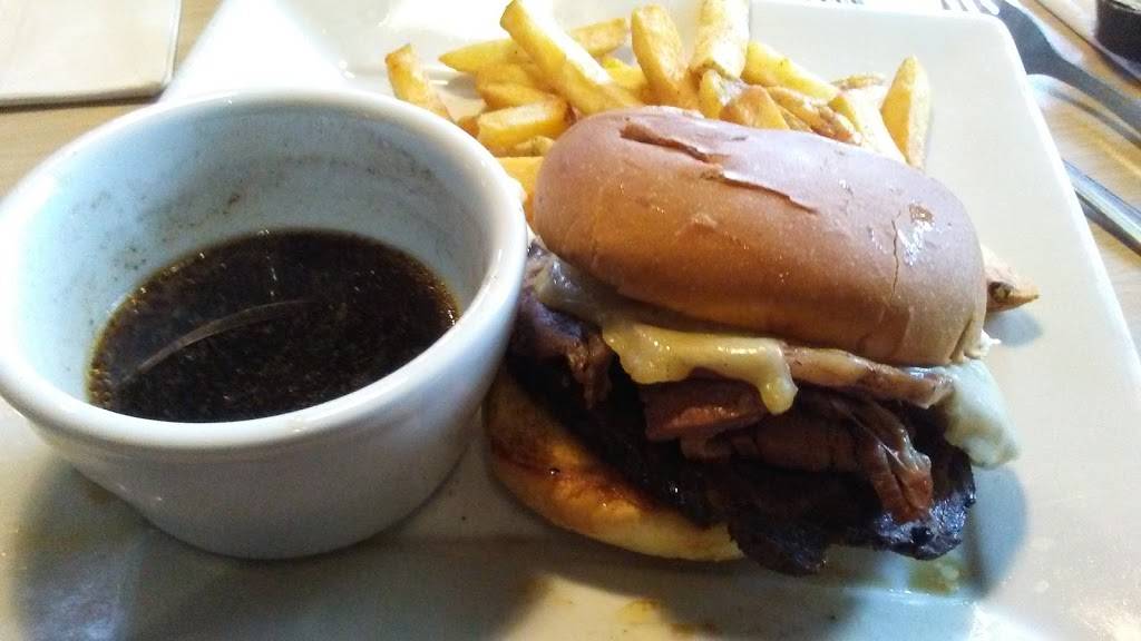 Branns Steakhouse & Grille | restaurant | 12234 James St, Holland, MI 49424, USA | 6163930028 OR +1 616-393-0028