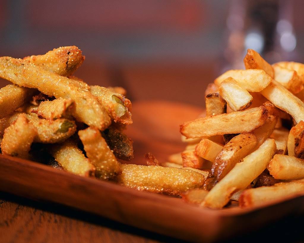 CHAINSMOKER Halal Urban Barbecue | restaurant | 5555 Eglinton Ave W Unit E112, Toronto, ON M9C 5M1, Canada | 4166216275 OR +1 416-621-6275