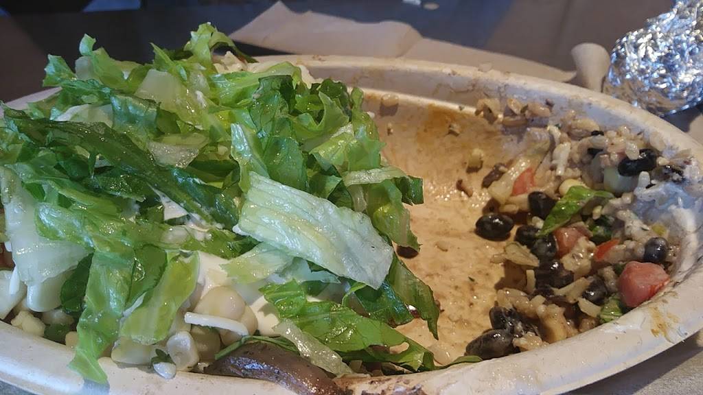 Chipotle Mexican Grill | restaurant | 9208 N Main St, Englewood, OH 45415, USA | 9378320227 OR +1 937-832-0227