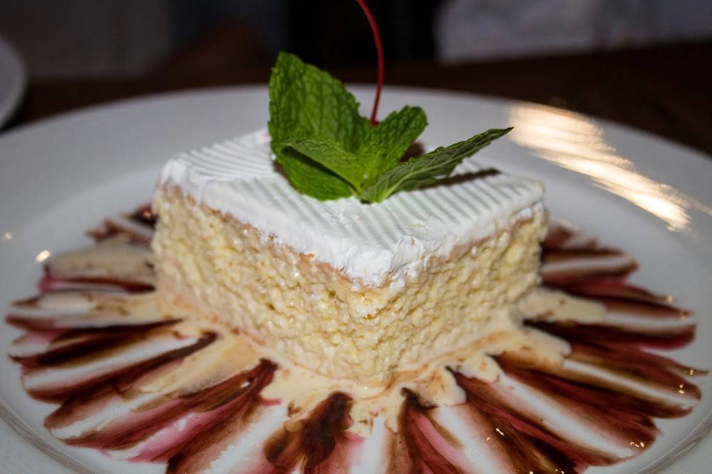 Pate Palo | restaurant | 251-3 Dyckman St, New York, NY 10034, USA | 6469186242 OR +1 646-918-6242