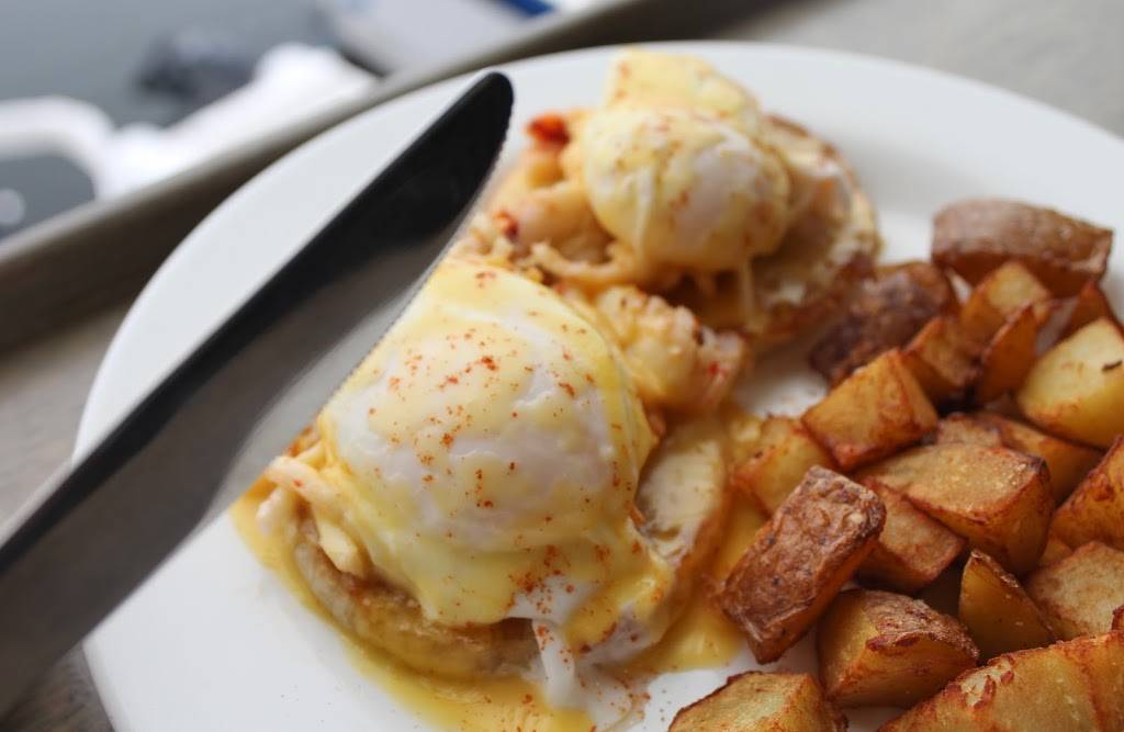 Mile Marker One Restaurant & Bar | restaurant | 75 Essex Ave, Gloucester, MA 01930, USA | 9782832122 OR +1 978-283-2122