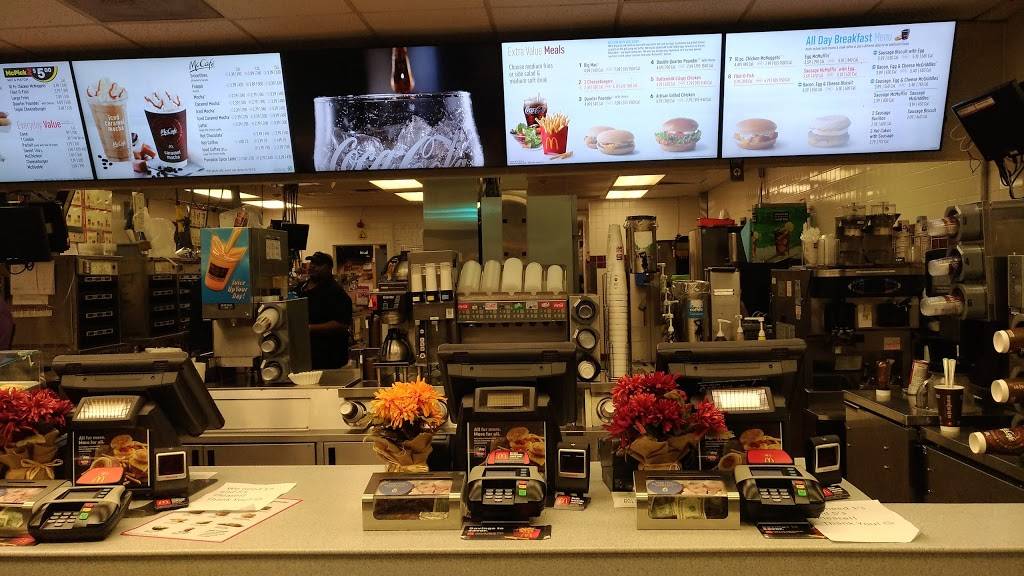 McDonalds | cafe | 86 W Main St, Hancock, NY 13783, USA | 6076372333 OR +1 607-637-2333