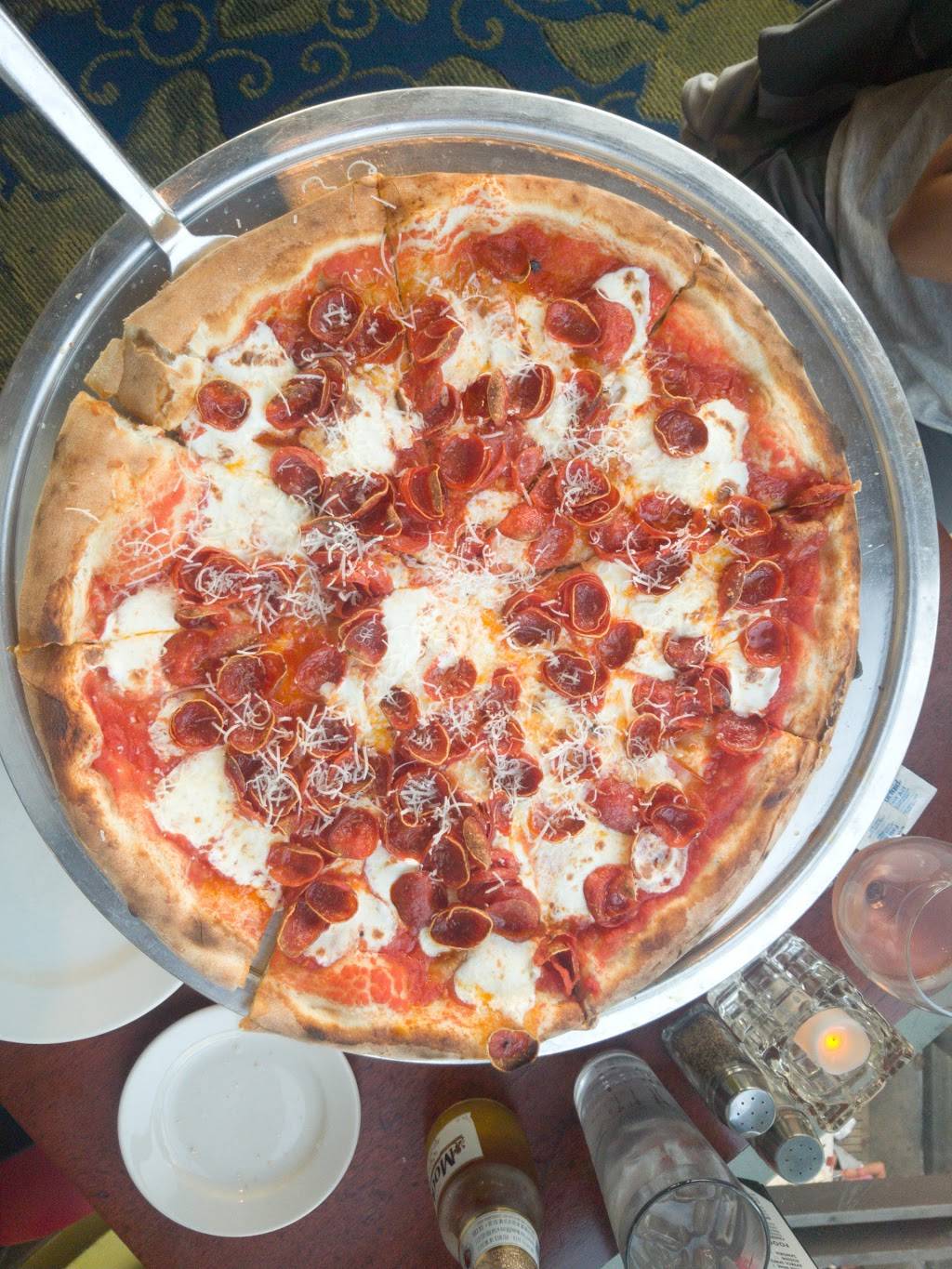 Napolini | meal takeaway | 1580 Disneyland Dr, Anaheim, CA 92802, USA | 7147766200 OR +1 714-776-6200