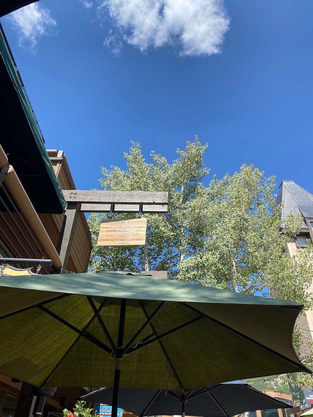 The Stew Pot | restaurant | 62 Elbert Ln, Snowmass Village, CO 81615, USA | 9709232263 OR +1 970-923-2263