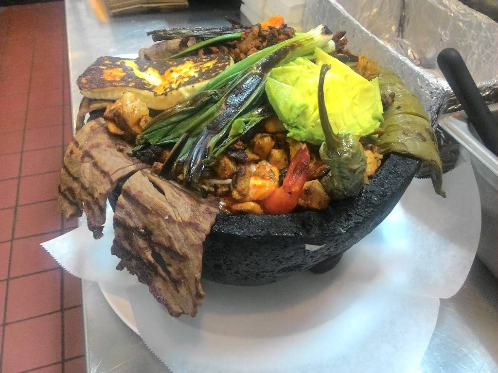 Daviss Pinata Mexican Grill | restaurant | 305 1st St, Davis, CA 95616, USA | 5307505001 OR +1 530-750-5001