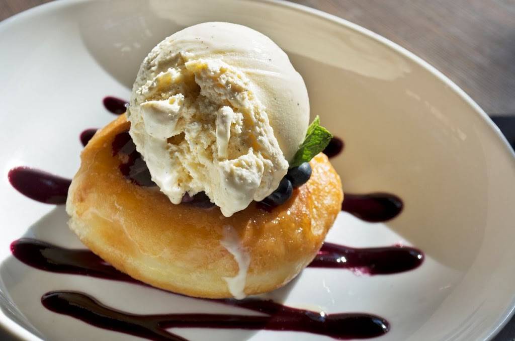 The Black Marlin | restaurant | 560 El Camino Real, Tustin, CA 92780, USA | 7149297427 OR +1 714-929-7427