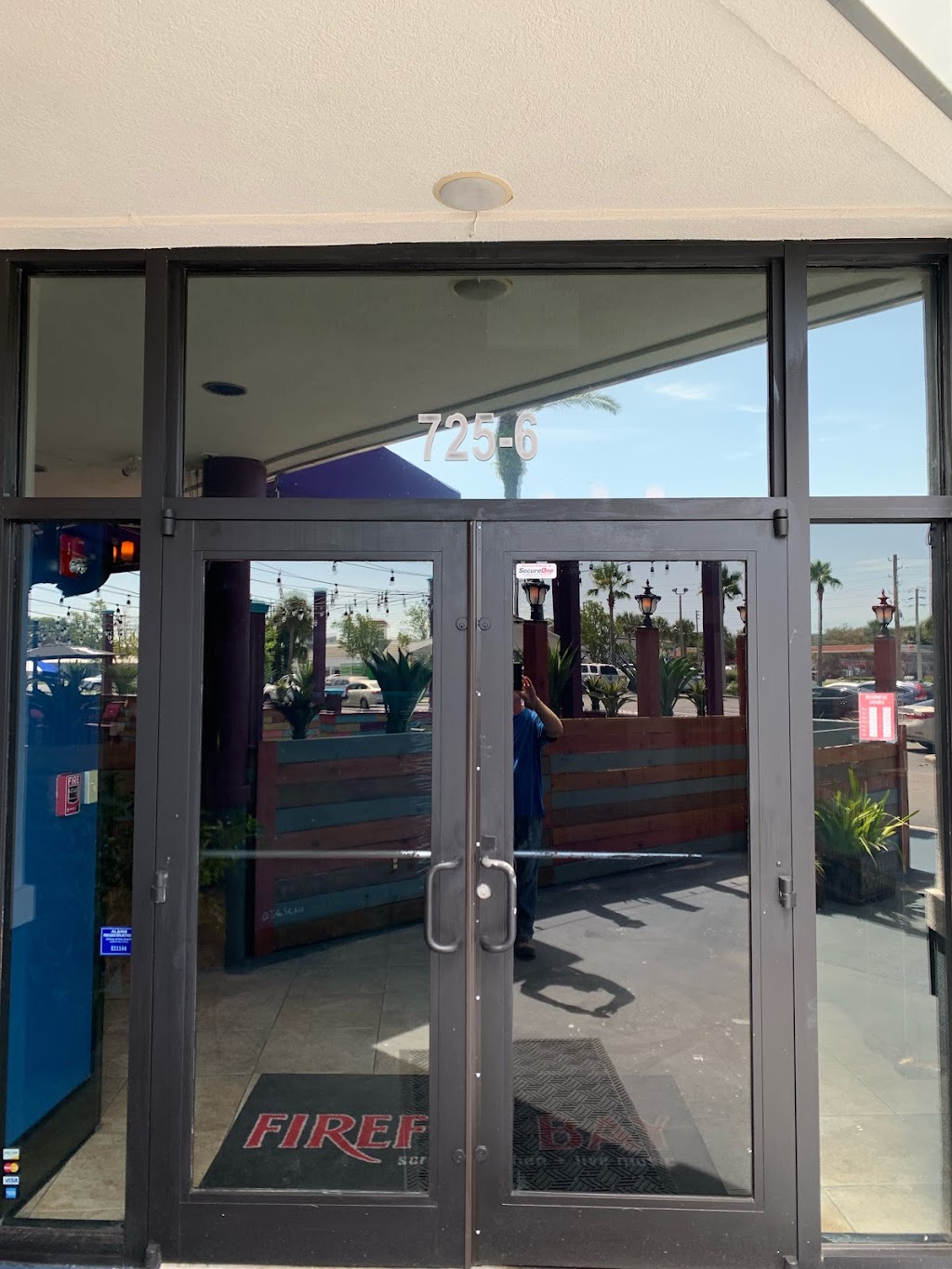 Firefly Bay | meal takeaway | 725 Atlantic Blvd, Atlantic Beach, FL 32233, USA | 9043724150 OR +1 904-372-4150