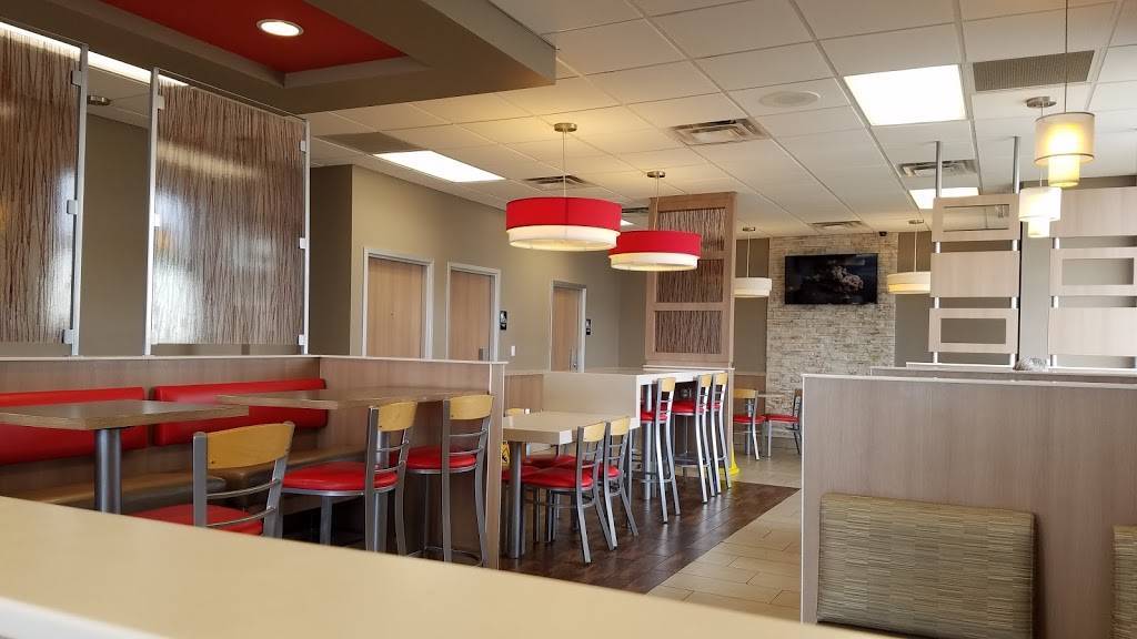 Burger King | restaurant | 2151 E Snelling Dr, Roseville, MN 55113, USA | 6512003841 OR +1 651-200-3841
