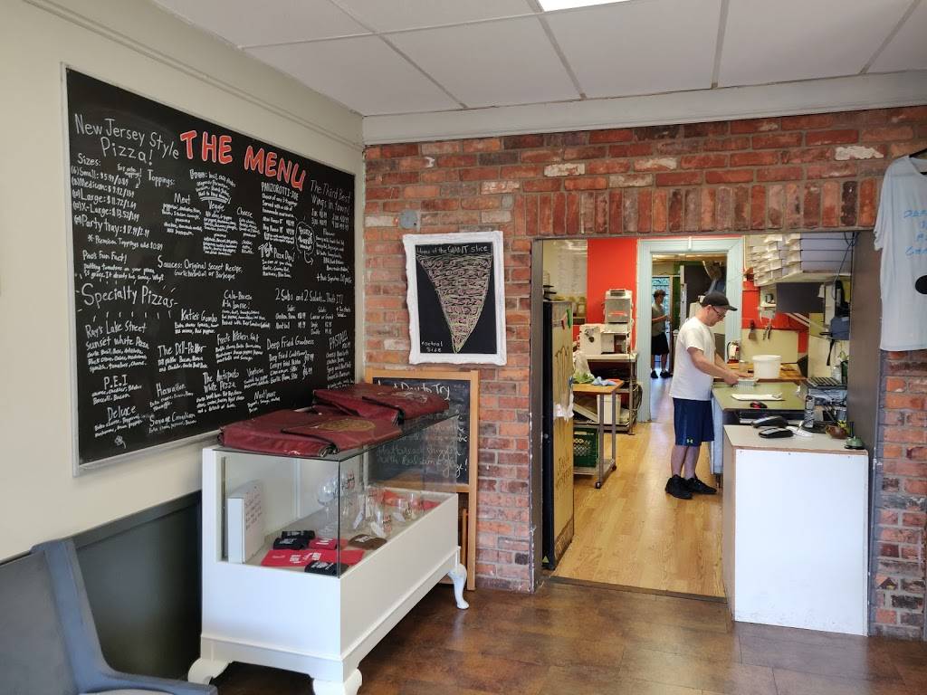 Amicis Pizzeria | restaurant | 11 Main St E, Grimsby, ON L3M 1M7, Canada | 9053092222 OR +1 905-309-2222