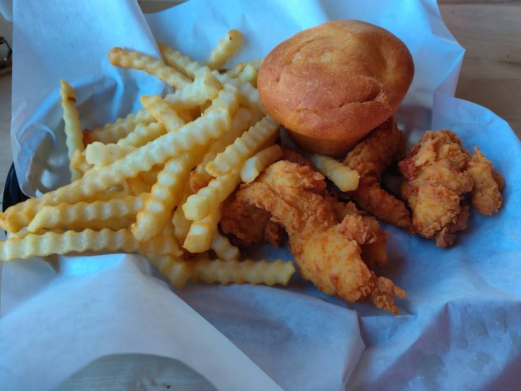 Ezells Famous Chicken | meal takeaway | 2020 S 320th St suite m, Federal Way, WA 98003, USA | 2064292634 OR +1 206-429-2634