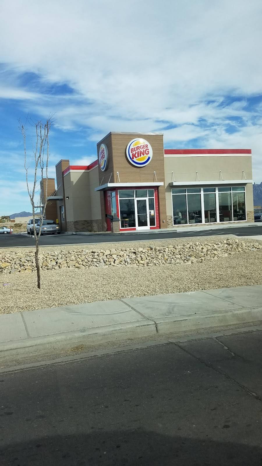 Burger King | restaurant | 4666 N, Sonoma Ranch Blvd, Las Cruces, NM 88012, USA | 5753730642 OR +1 575-373-0642