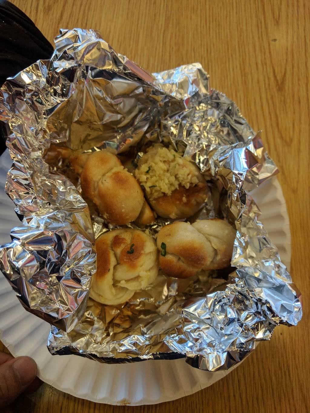 Luigi Pizza | restaurant | 10402 Atlantic Ave, Jamaica, NY 11416, USA | 7184414434 OR +1 718-441-4434