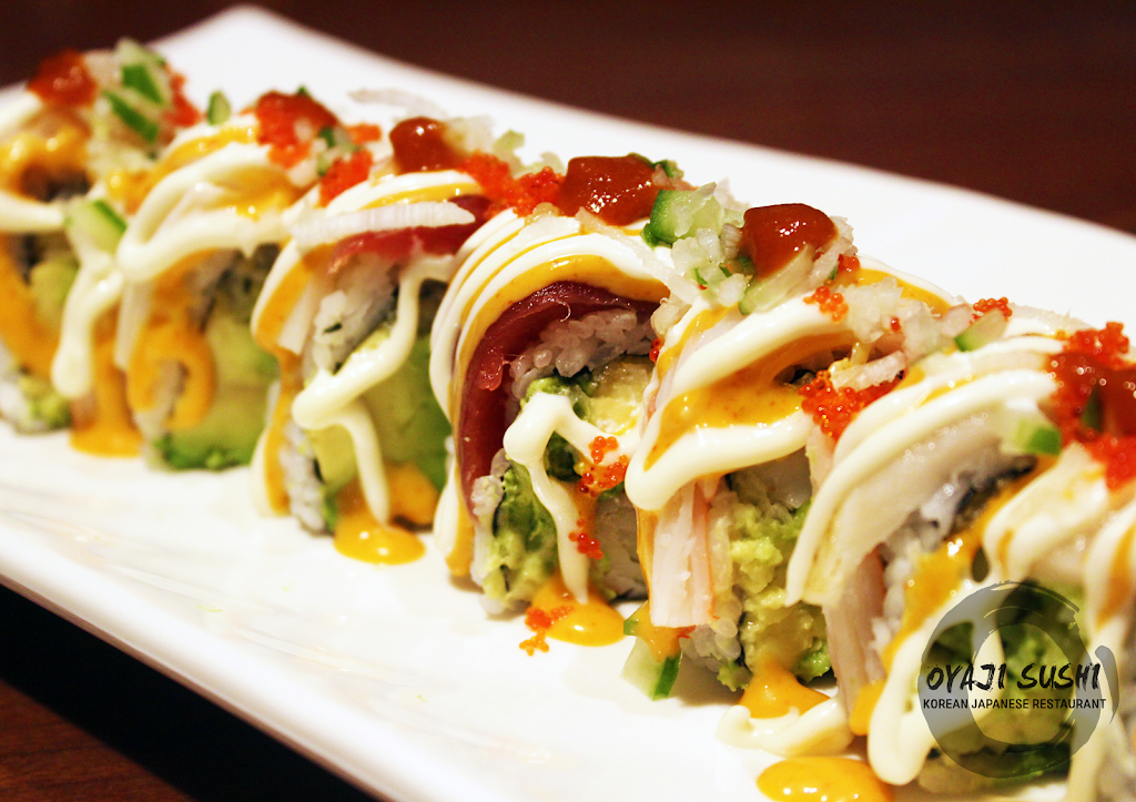 Oyaji Sushi | restaurant | 10341 Yonge St, Richmond Hill, ON L4C 3C1, Canada | 9052376272 OR +1 905-237-6272