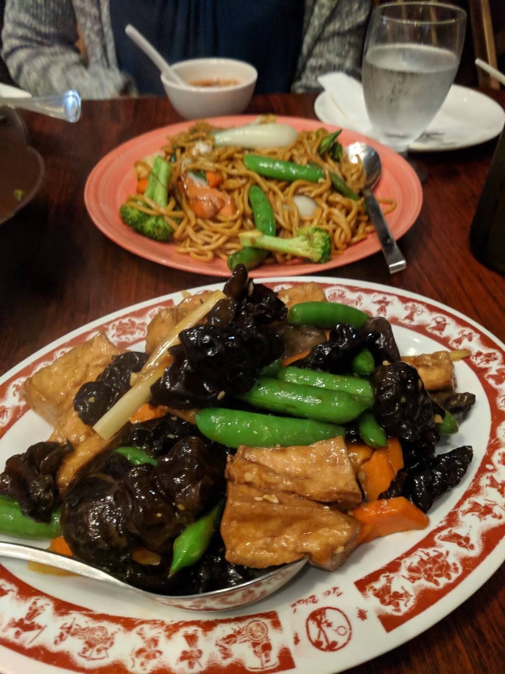 Makli Chinese Cuisine | meal delivery | 290 Sanchez St, San Francisco, CA 94114, USA | 4158639128 OR +1 415-863-9128