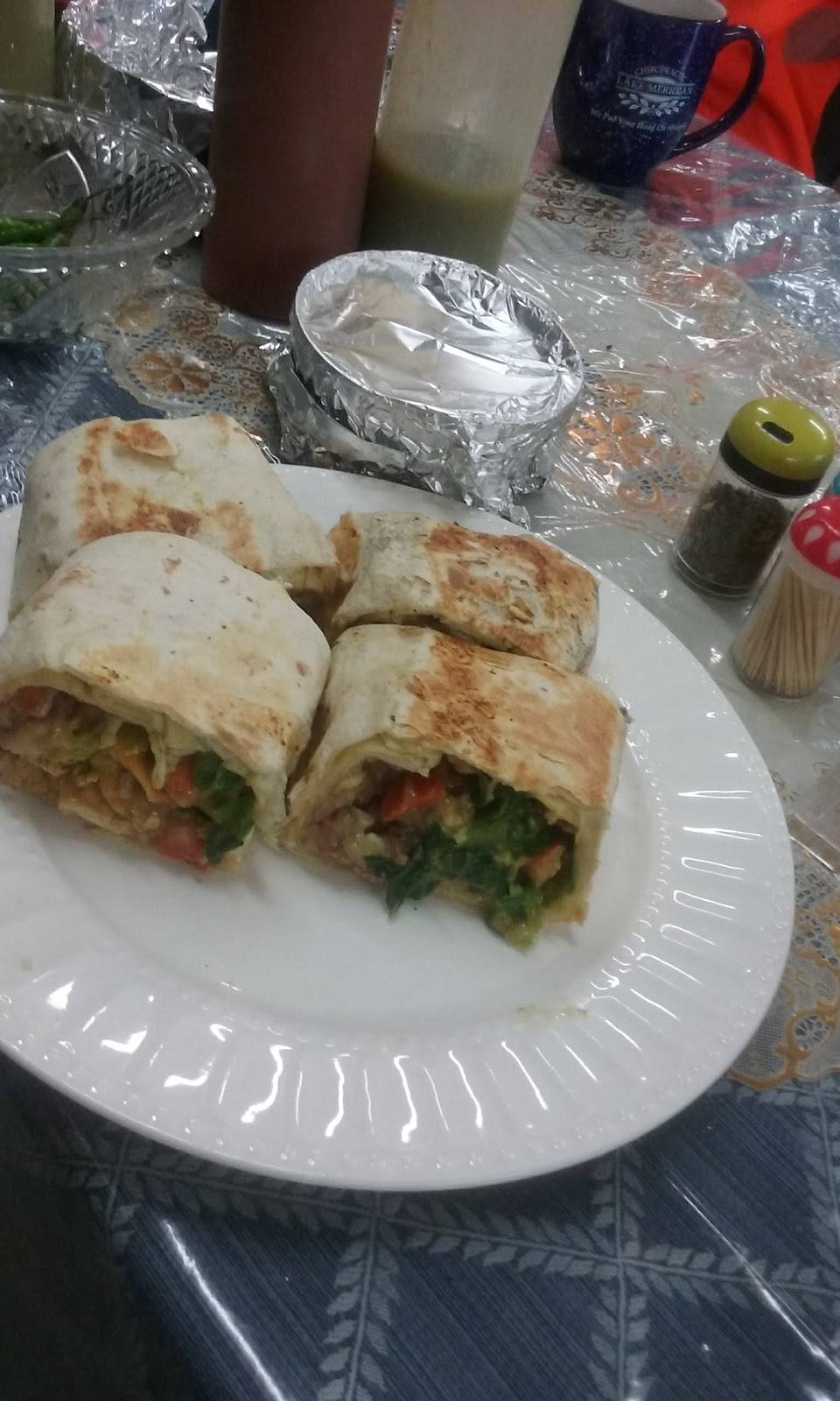 MANA DELI POPUSAS AND MEXICAN FOOD | restaurant | 9841 17th Ave SW, Seattle, WA 98106, USA | 2069810272 OR +1 206-981-0272