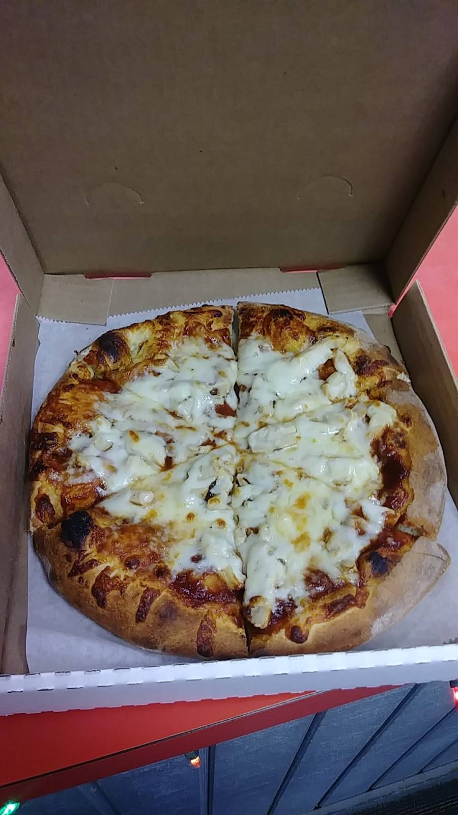 Michaels Pizza | restaurant | 21465 Palomar St, Wildomar, CA 92595, USA | 9516784319 OR +1 951-678-4319