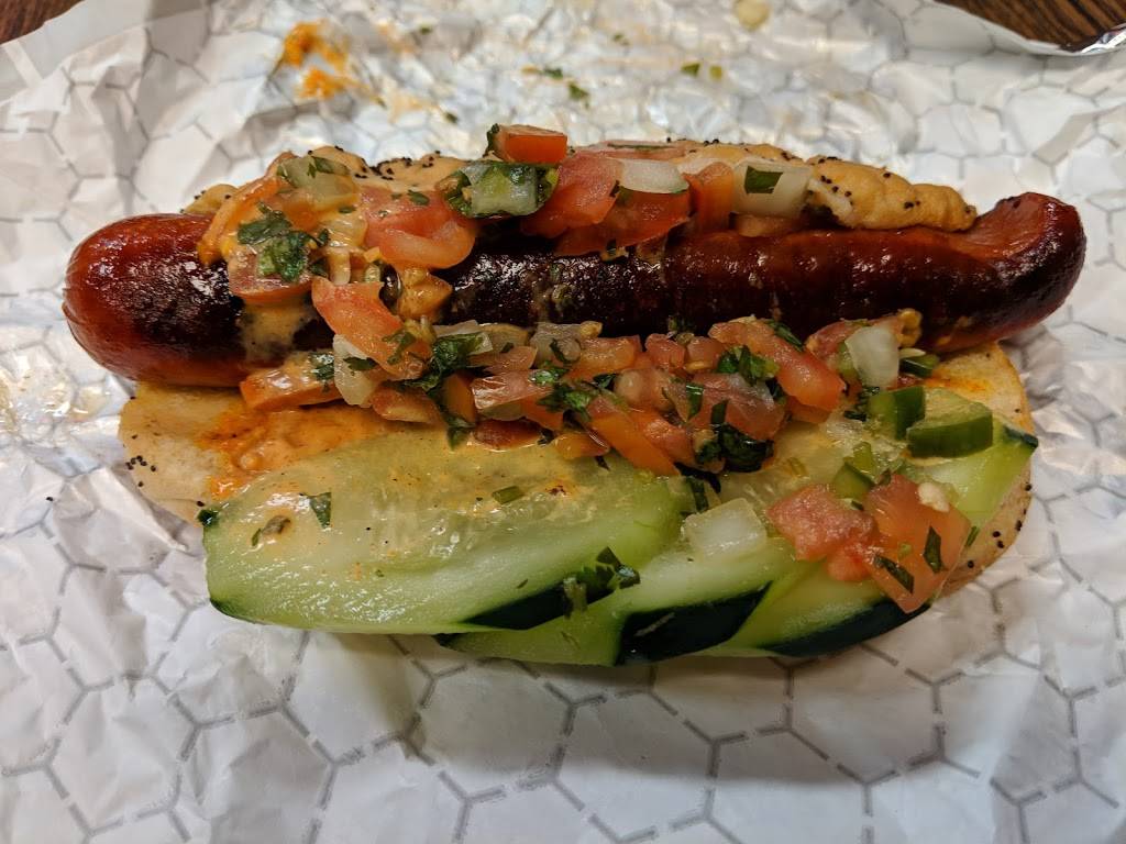 Devil Dawgs on State | restaurant | 767 S State St, Chicago, IL 60605, USA | 3125839100 OR +1 312-583-9100