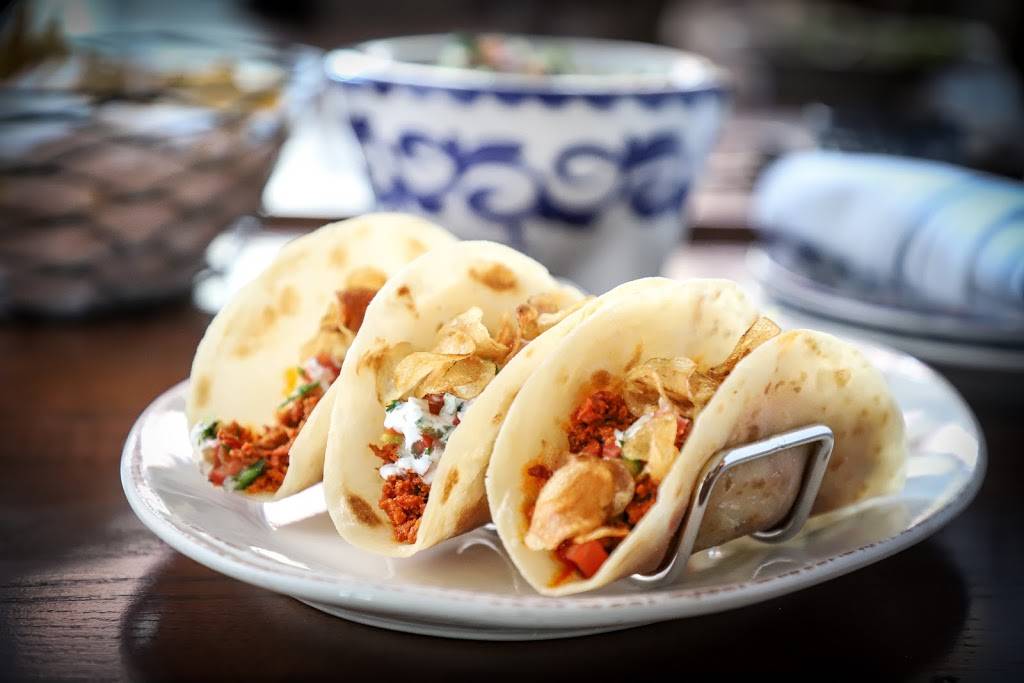 Old Pueblo Cantina | restaurant | 1200 W Webster Ave, Chicago, IL 60614, USA | 7736973727 OR +1 773-697-3727