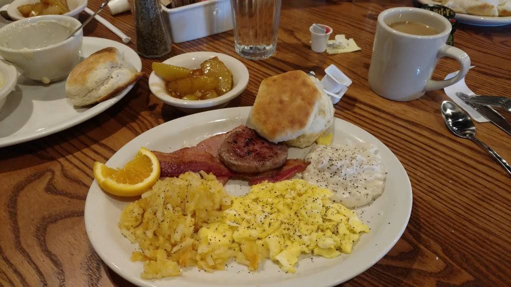 Cracker Barrel Old Country Store | restaurant | 23 Executive Dr, Crossville, TN 38555, USA | 9314569622 OR +1 931-456-9622