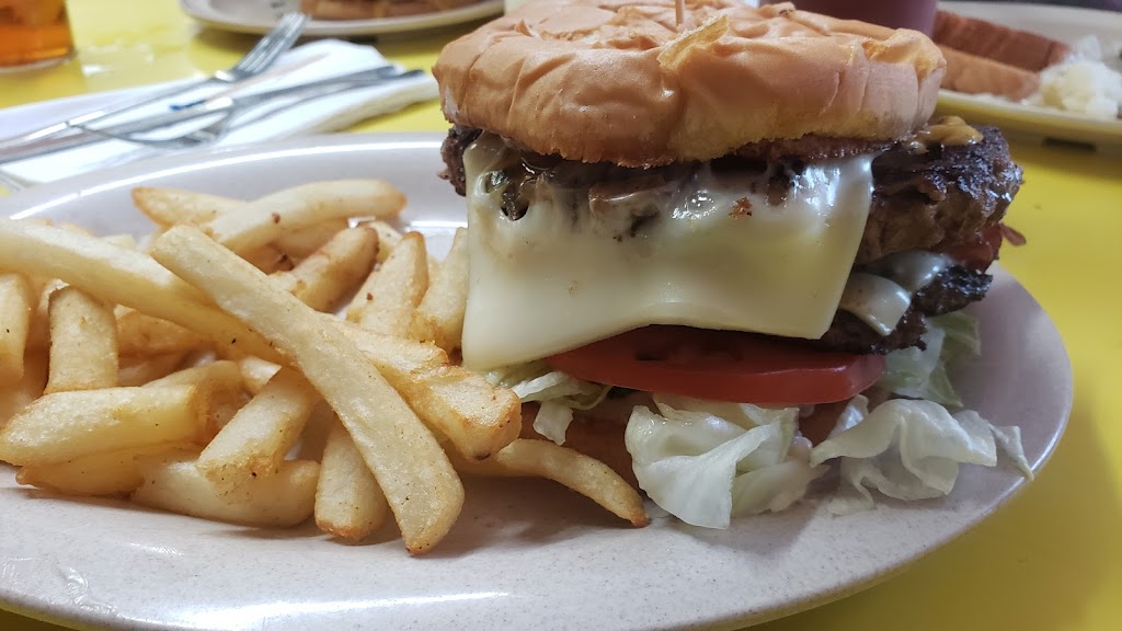 Judys Drive In | restaurant | 1024 N Main St, Waldron, AR 72958, USA | 4796370803 OR +1 479-637-0803