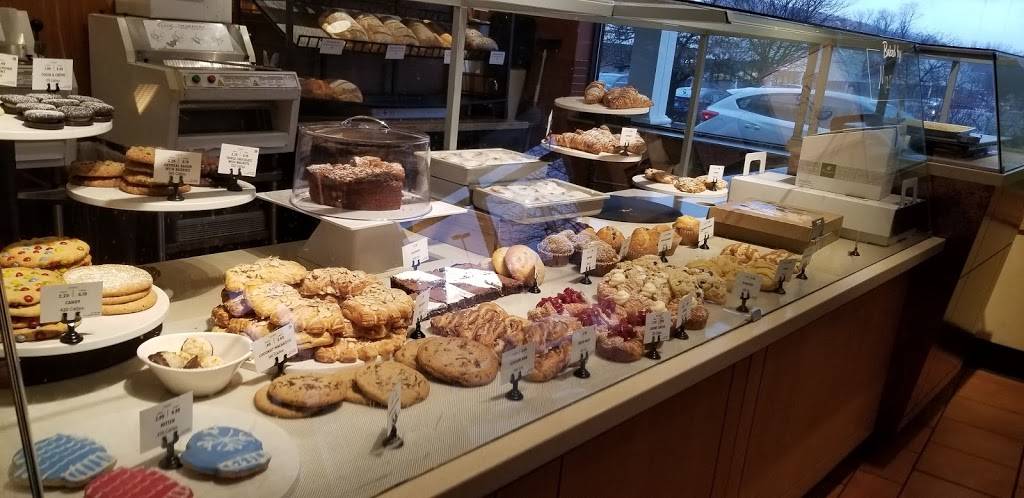 Panera Bread | cafe | 143 Federal Rd, Brookfield, CT 06804, USA | 2037400834 OR +1 203-740-0834