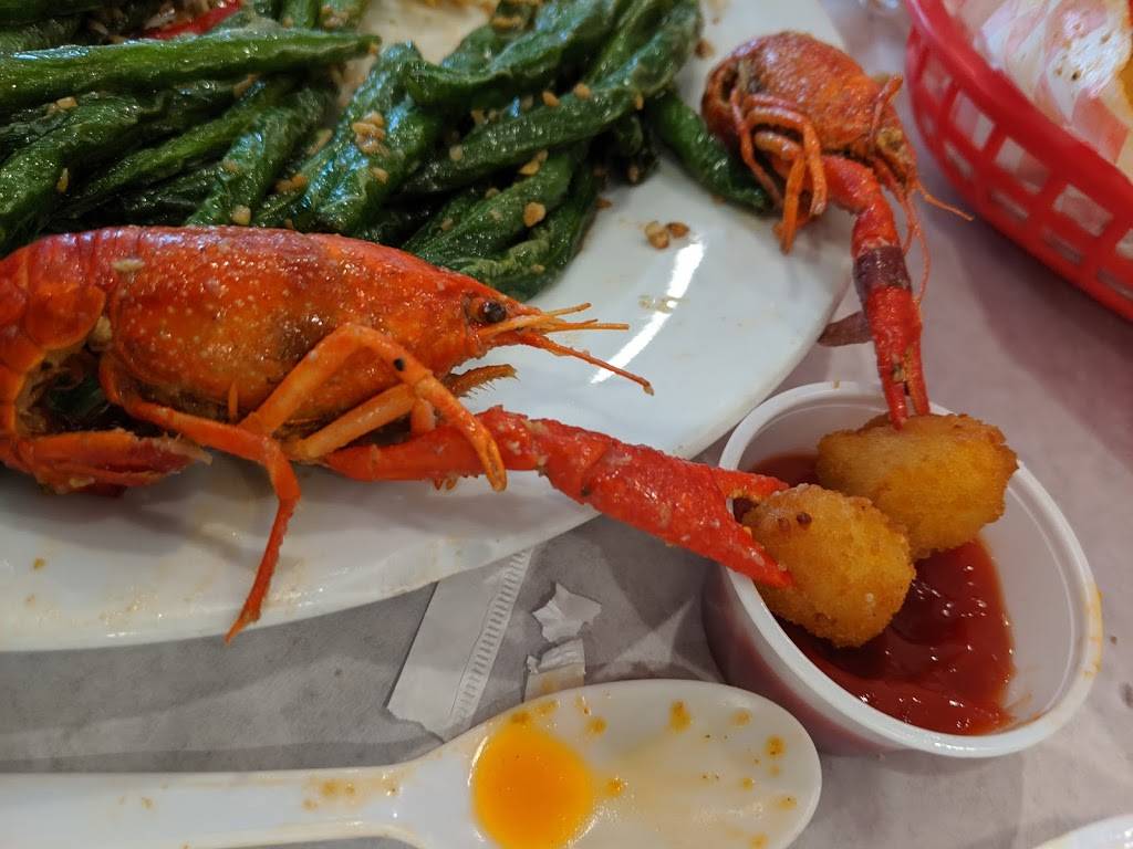 Cajun King Aiea | restaurant | 98-020 Kamehameha Hwy, Aiea, HI 96701, USA | 8084842221 OR +1 808-484-2221