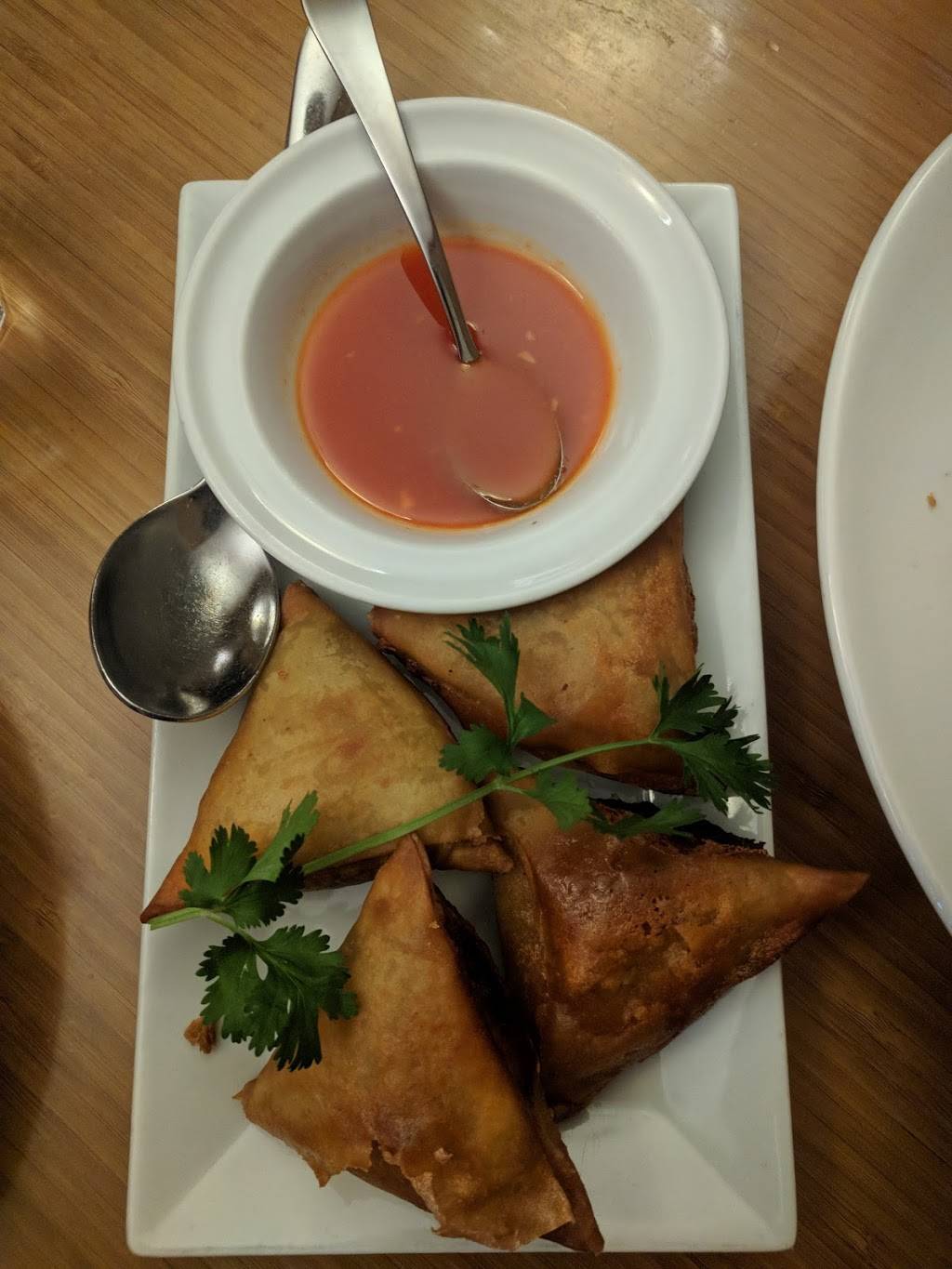 Royal Rangoon Restaurant | restaurant | 2826 Telegraph Ave, Berkeley, CA 94705, USA | 5106479744 OR +1 510-647-9744