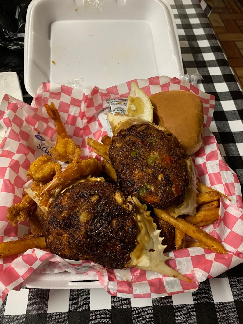 Red Boat Seafood | restaurant | 4201 Leopard St, Corpus Christi, TX 78408, USA | 3617040583 OR +1 361-704-0583