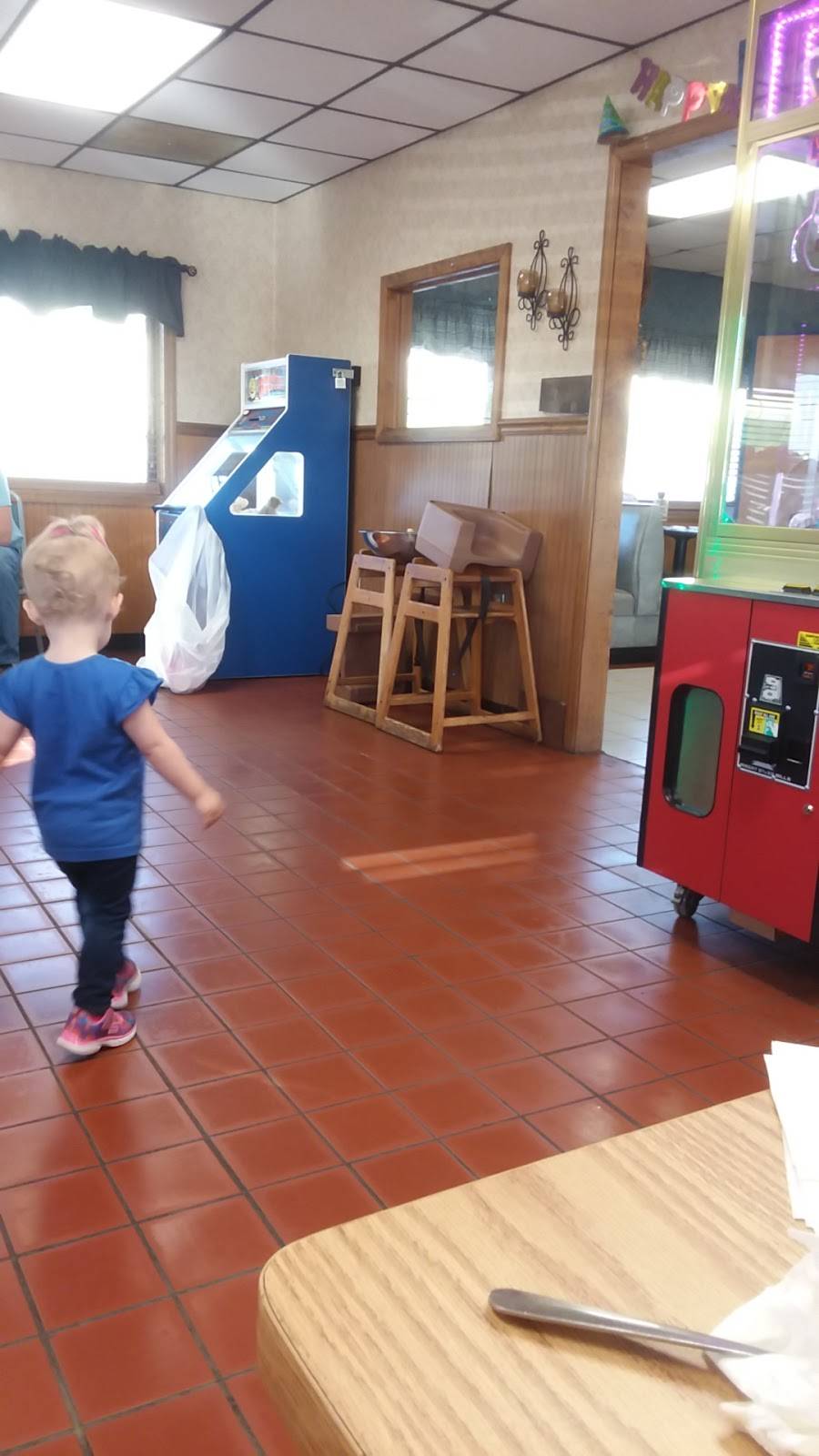 Pizza Plus | restaurant | VA-71, Nickelsville, VA 24271, USA | 2764792200 OR +1 276-479-2200