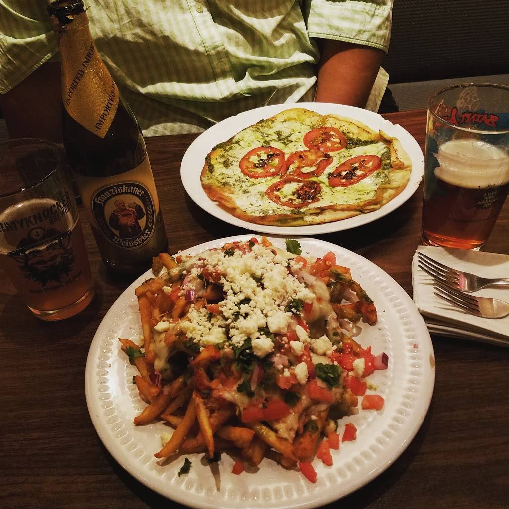 Joe Vinny & Bronsons Bohemian Cafe | cafe | 824 N Piedras St, El Paso, TX 79930, USA | 9158010475 OR +1 915-801-0475