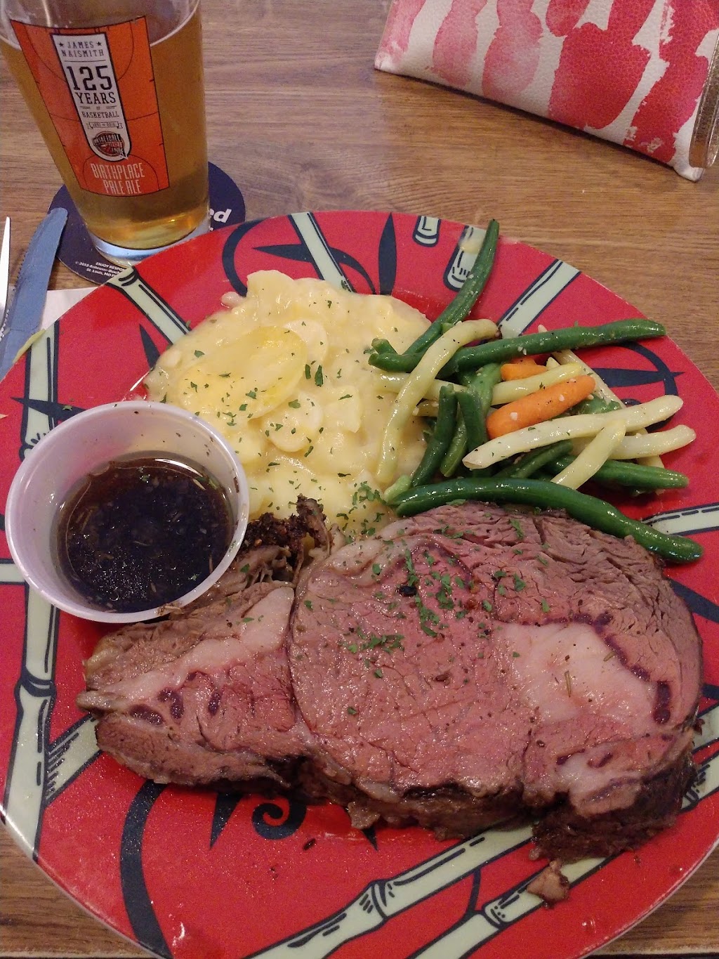 Buccaneer Lounge | restaurant | 86 Maple St, Agawam, MA 01001, USA | 4137860956 OR +1 413-786-0956