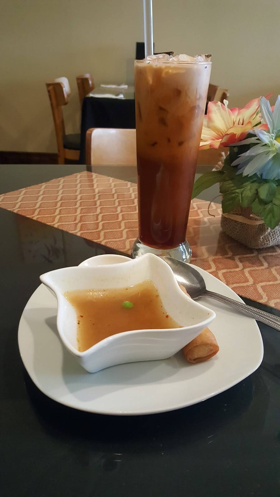 Thai Paradise | restaurant | 137 W Market St, Indianapolis, IN 46204, USA | 3178228382 OR +1 317-822-8382