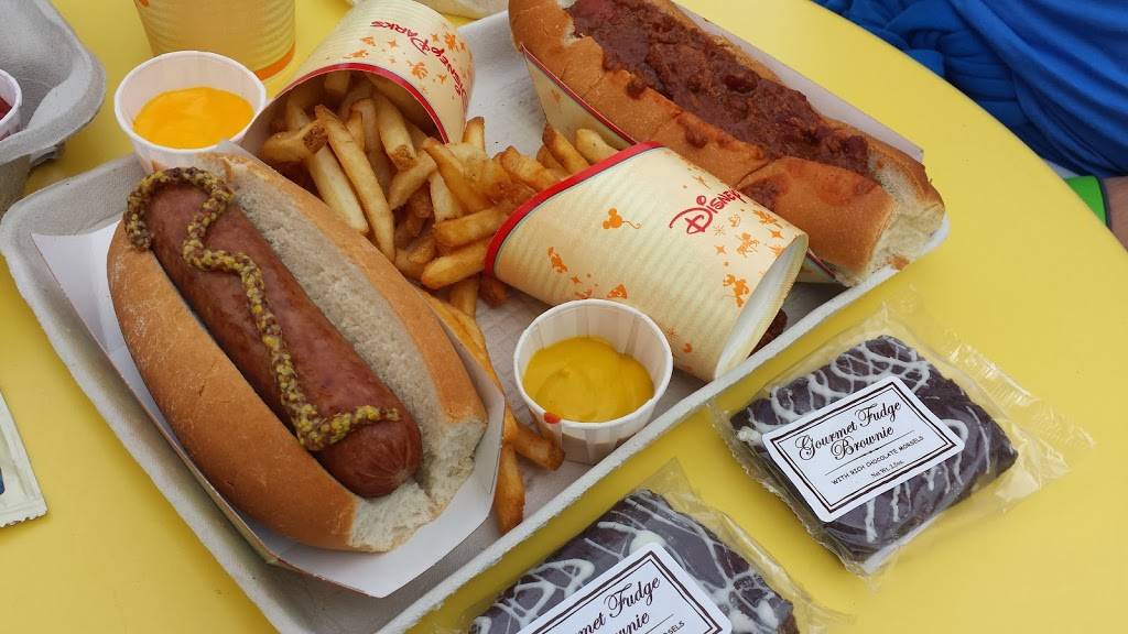 Caseys Corner | restaurant | 1180 Seven Seas Drive Suite C, Orlando, FL 32836, USA | 4079393463 OR +1 407-939-3463