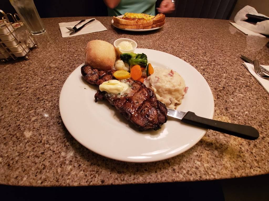 The D Grill | restaurant | 301 Fremont St, Las Vegas, NV 89101, USA | 7023882400 OR +1 702-388-2400