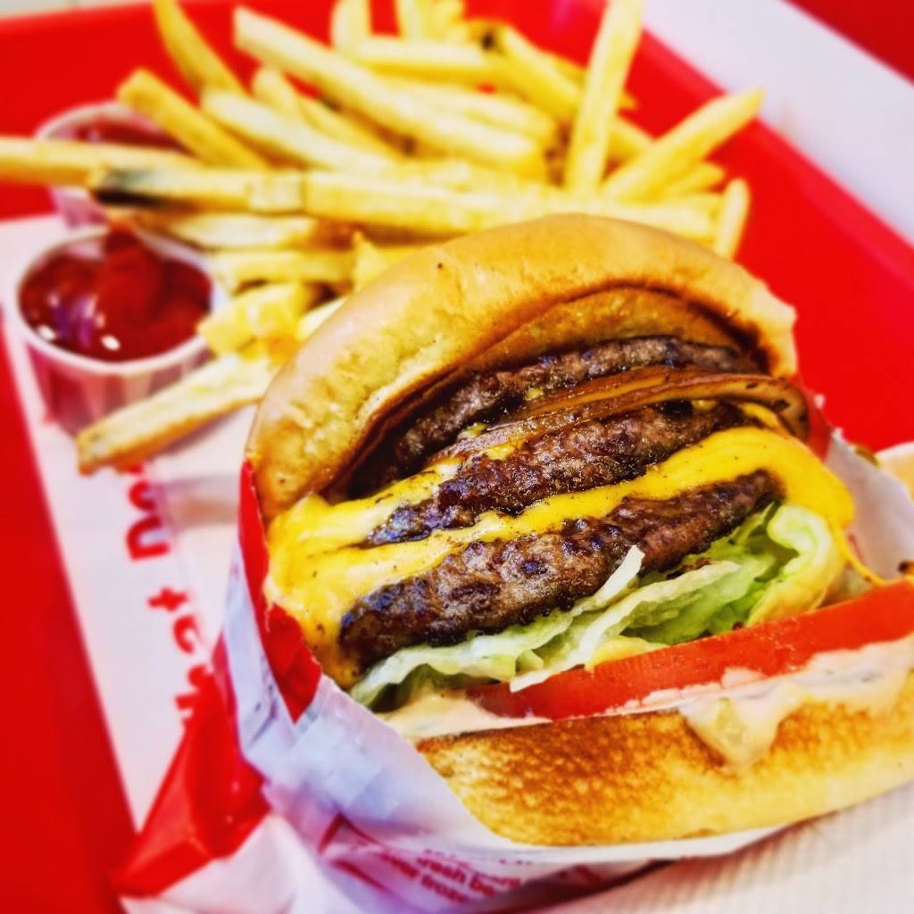 In-N-Out Burger | restaurant | 11880 Carmel Mountain Rd, San Diego, CA 92128, USA | 8007861000 OR +1 800-786-1000